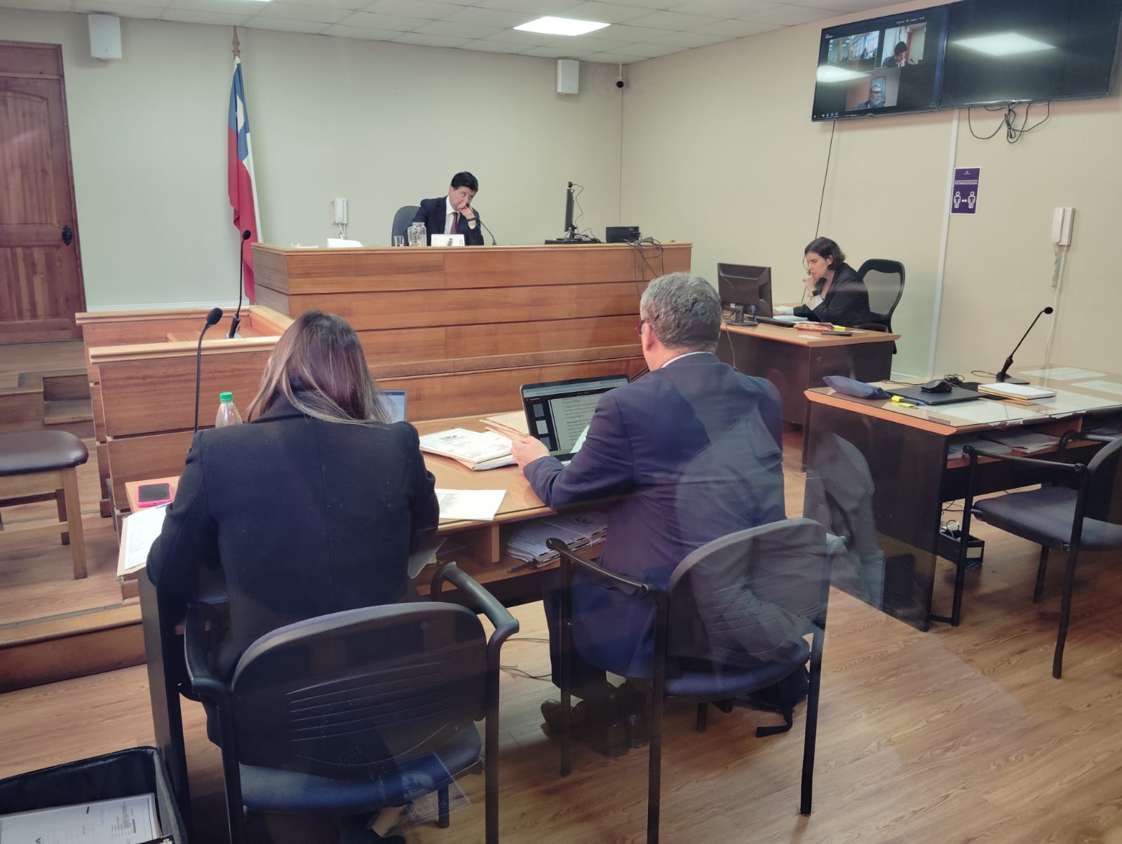 La querella criminal es patrocinada por el abogado Rodrigo Julián Xavier Martínez Angulo.
